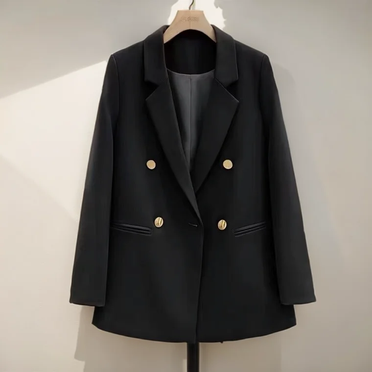 

Женский бежевый велюровый приталенный деловой пиджак с погонами, пайетками и аппликациями, полупрозрачный, с плюшевыми элементами, дышащий