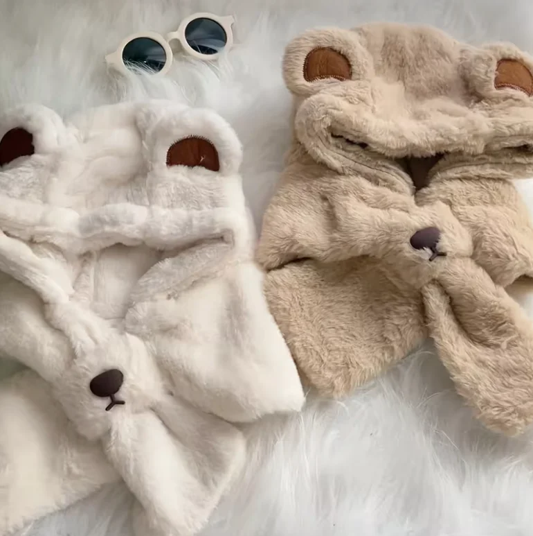Combinação de chapéu e cachecol com capuz de urso de desenho animado infantil de 2 a 6 anos – proteção de ouvido quente espessada para esqui, festas, atividades ao ar livre