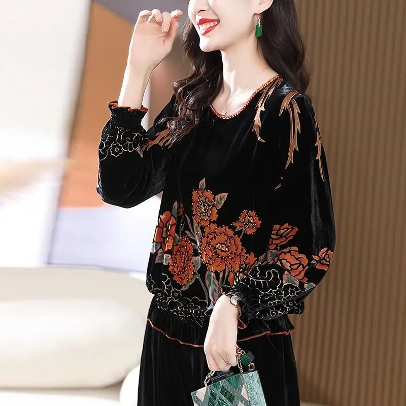 Vintage Flowers Printed Velvet Blouse Autumn Winter Casual Round Neck Women\'s Clothing Commute Long Sleeve Fashion Folds Shirt