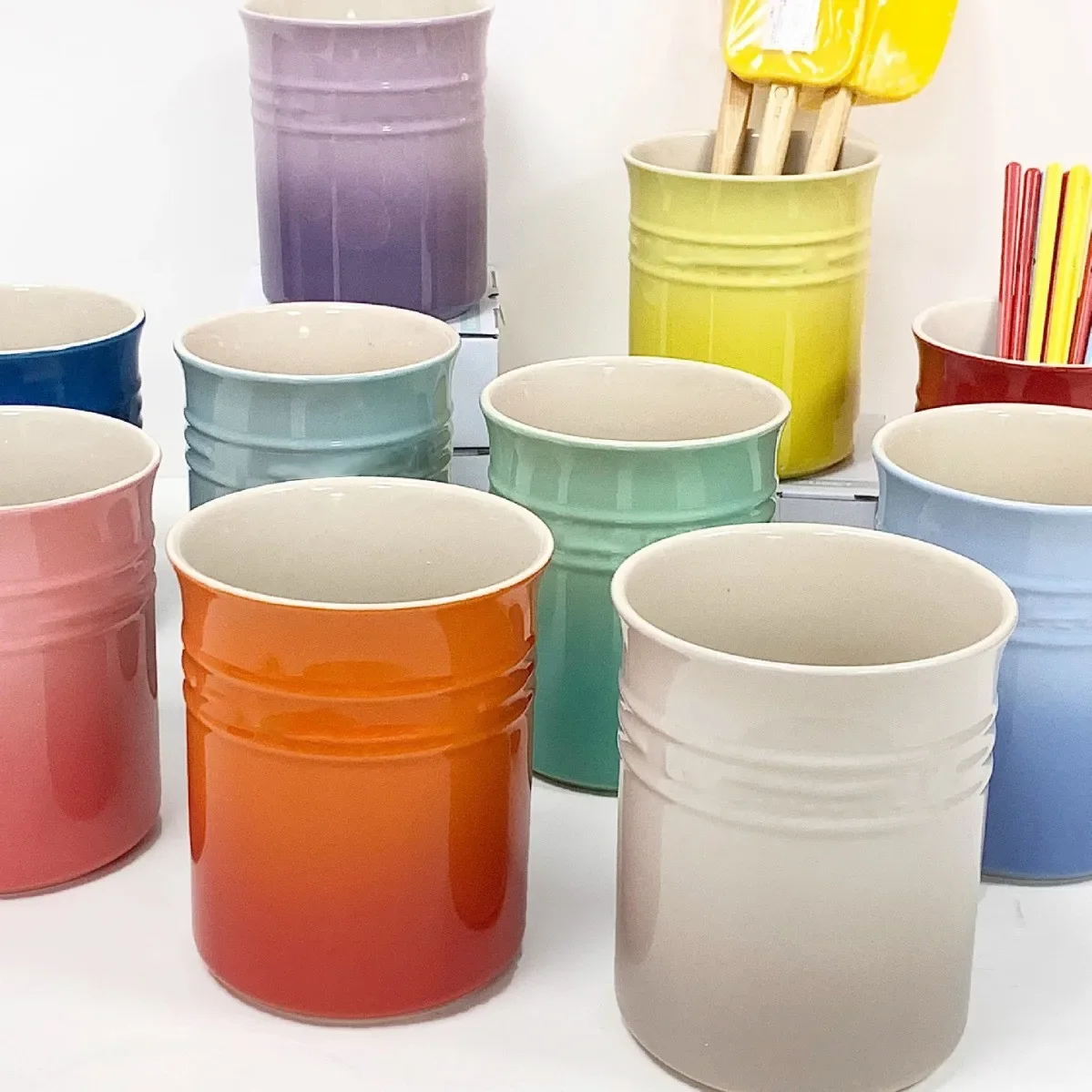 High Temperature Gradient Porcelain Kitchen Tool Bucket Storage Jar Wok Holder Can Be Used as Vase Tail Single Home Decoration