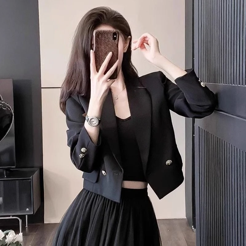 

Женский черный пиджак, новинка 2023 года, весна-осень, короткие миниатюрные пуговицы, дизайн Sense, нишевая модная куртка с длинным рукавом