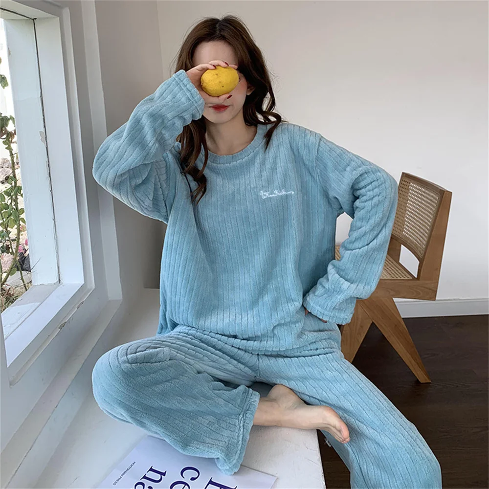 Winter Women\'s Coral Fleece Pajamas Sets Striped Warm Suit Sleepwear Loose Homewear Home Leisure Clothing