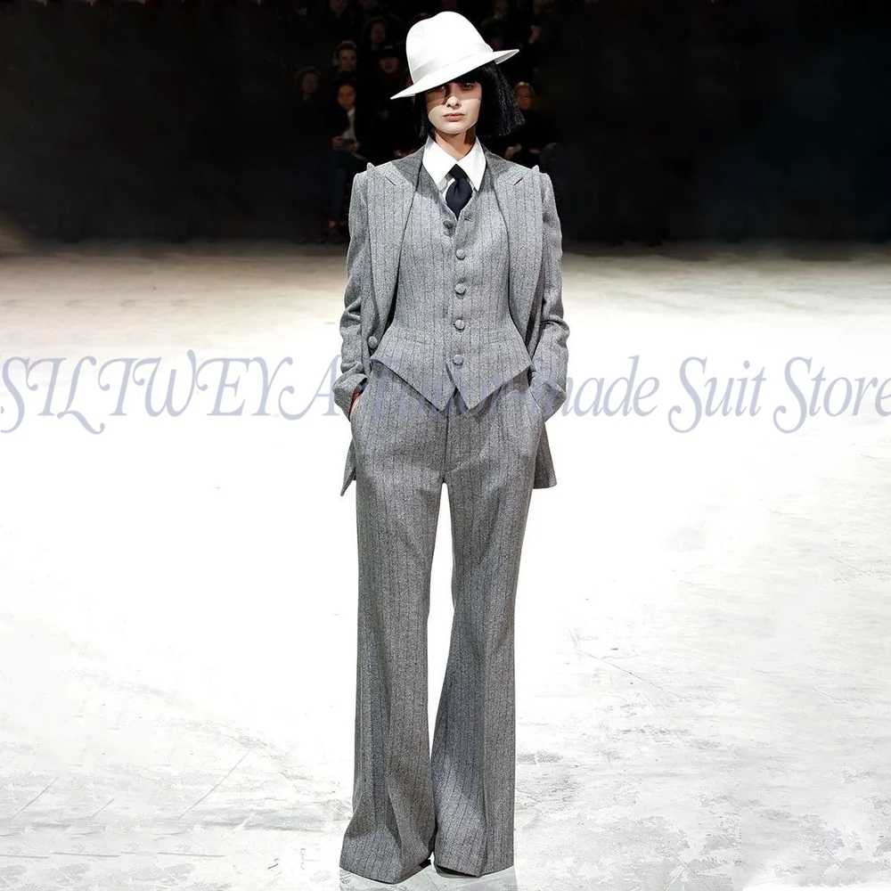 

Luxury Grey Stripe Suit for Women 3 Pieces Jacket Pants Vest Chic Outfits Formal Graduation Female Blazer Set Conjuntos De Mujer