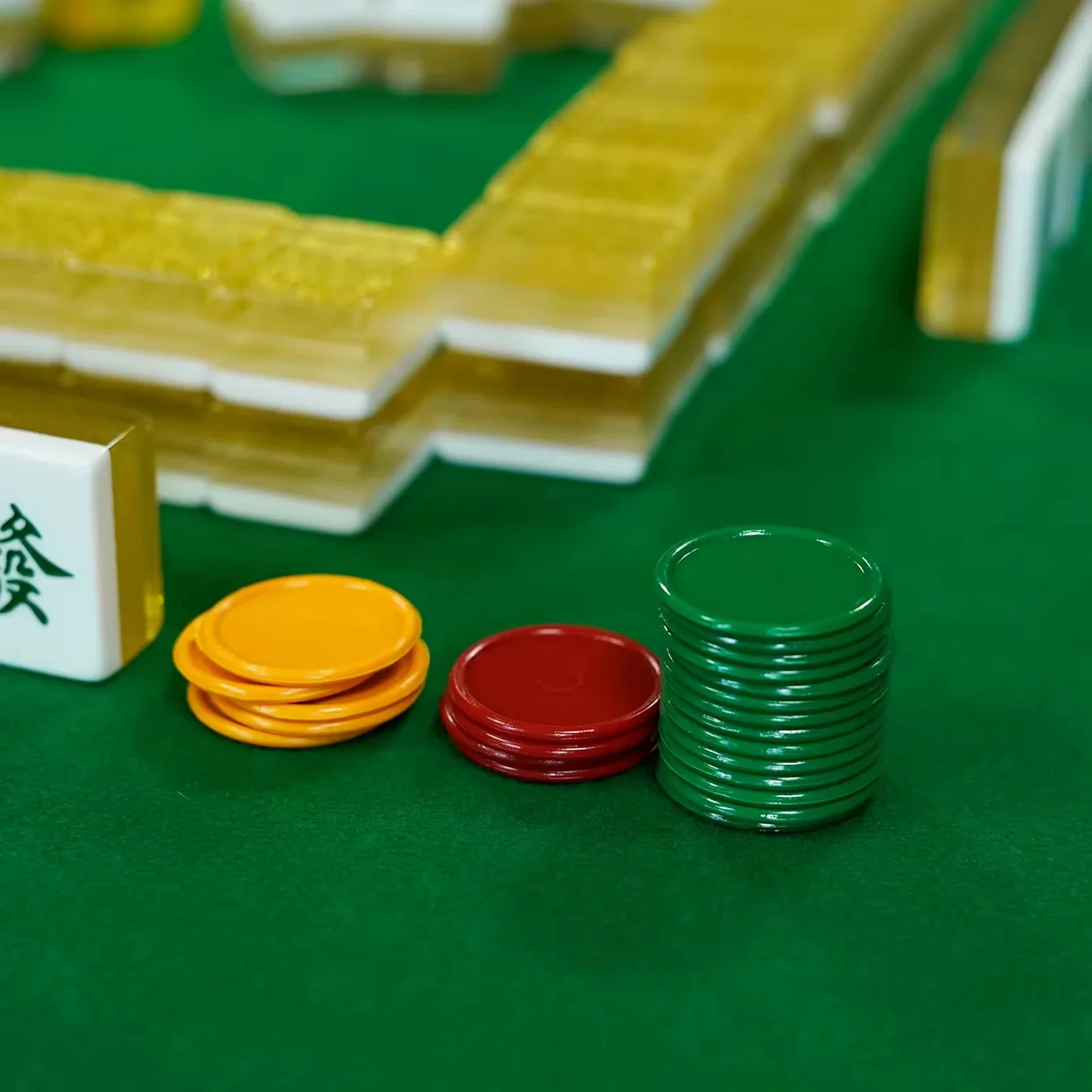 Singapore Style 160 Tiles Crystal Acrylic Mahjong Set High Quality Handcrafted Multi-Layer Mahjong with PVC Storage Case for