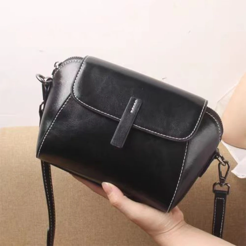 Pequena bolsa de couro feminina, elegante cera de óleo, versátil e simples bolsa de ombro, bolsa tiracolo de alta qualidade