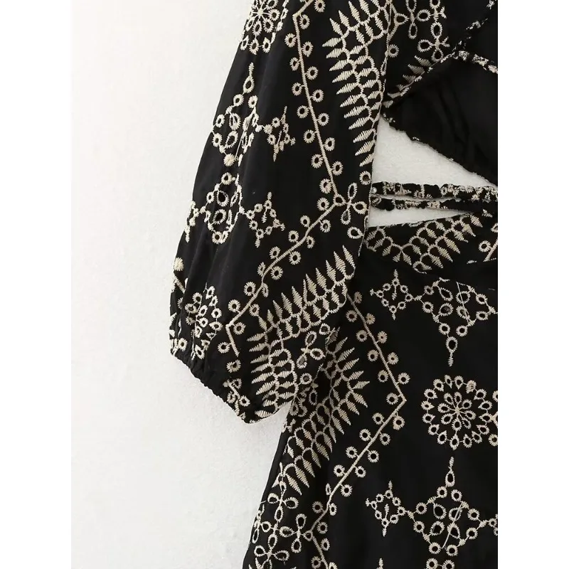 Vestido de verano 2025 con escote en V profundo para mujer, mangas abullonadas con corte en la cintura y bordado Floral bohemio para playa y salón de baile