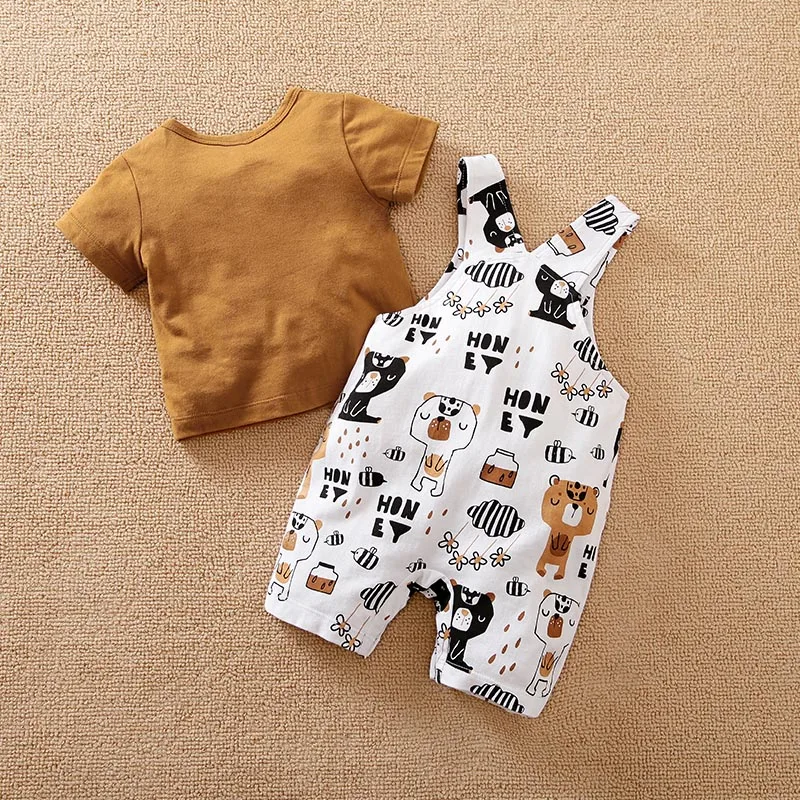 Summer Boys And Girls Cute Cartoon Brown Bear Printed Cotton Comfortable Short Sleeve Baby T-Shirt+Strap Pants Two Piece Set