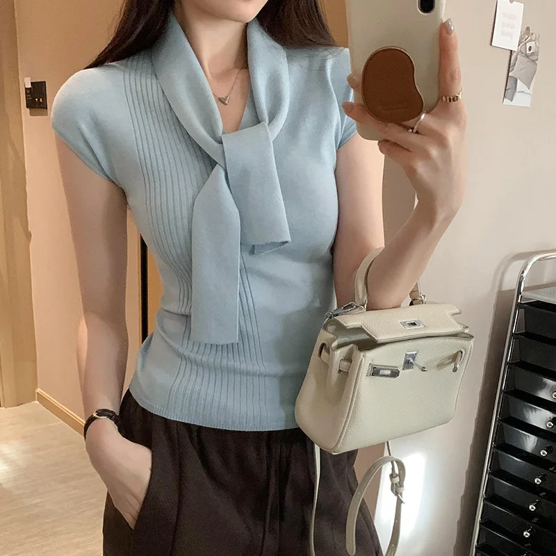 

Lace Up Sleeveless Knitted Sweater For Women In The Spring And Summer Of 2025, New Style For Exterior And Interior, Bottom Top