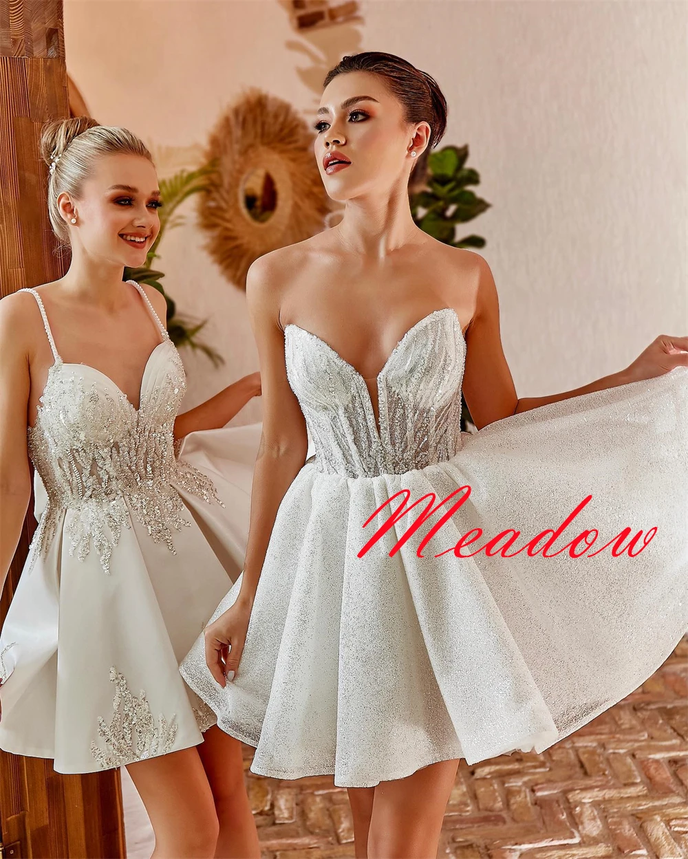 

Customized Exquisite White Organza Wedding Dress Elegant Strapless Spaghetti Straps Sleeveless Court Train Bow Bridal Gown