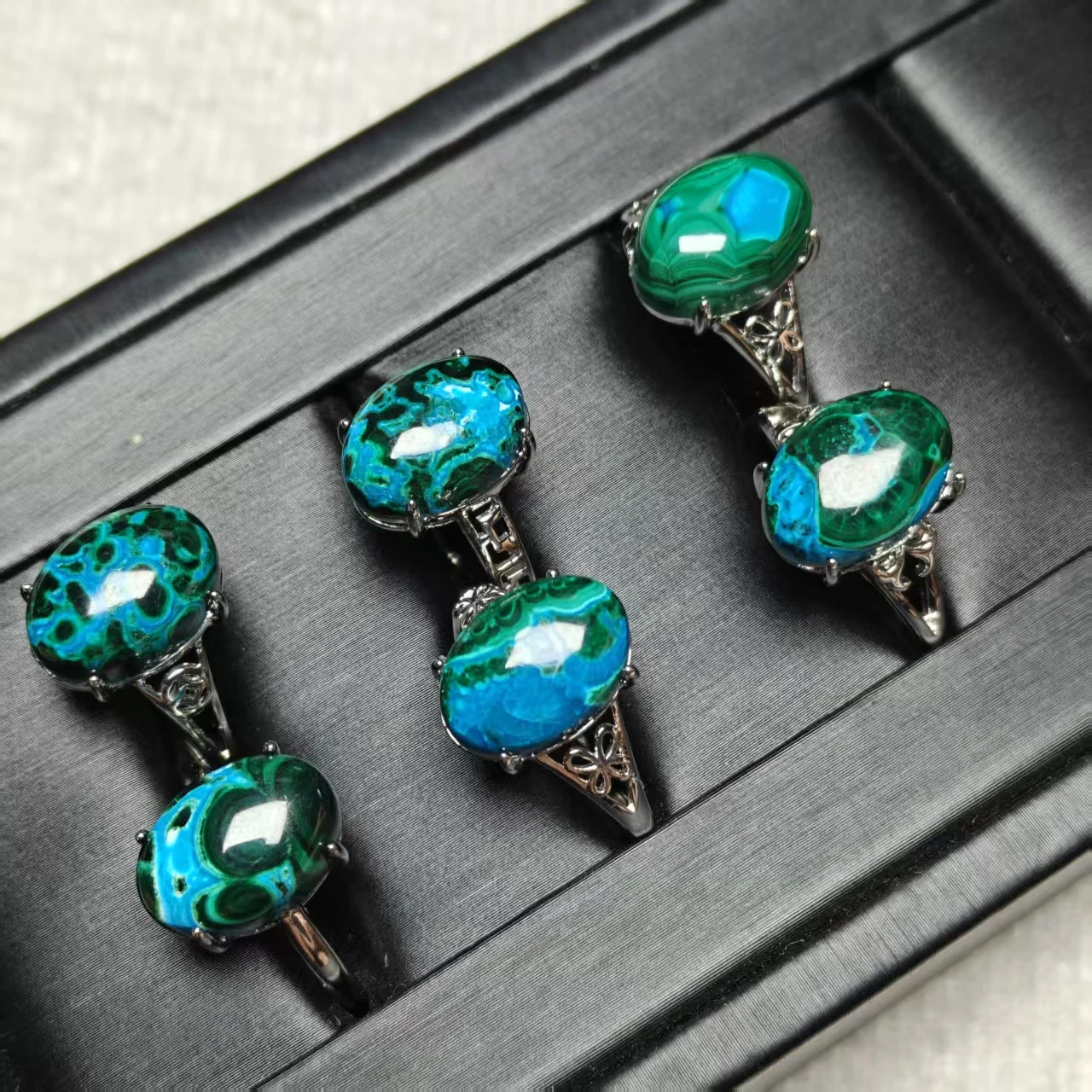 Natürliche Chrysocolla-Malachit-Perlen, verschiedene Arten, Ringdesign, trendig und vielseitig, schlicht und modisch, Live-Ring, Geschenk für Paare – Detail 6