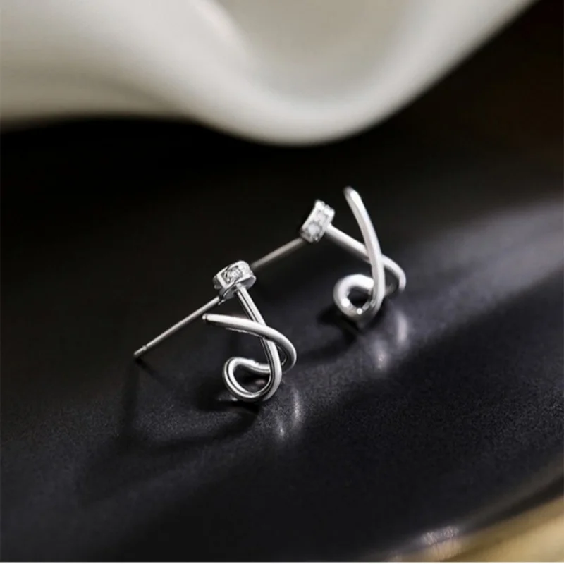 Einfache geometrische Kreuzung Nagel Ohrstecker modische zierliche Ohrringe für Frauen Mädchen Party Hochzeit Schmuck Geschenke – Detail 2