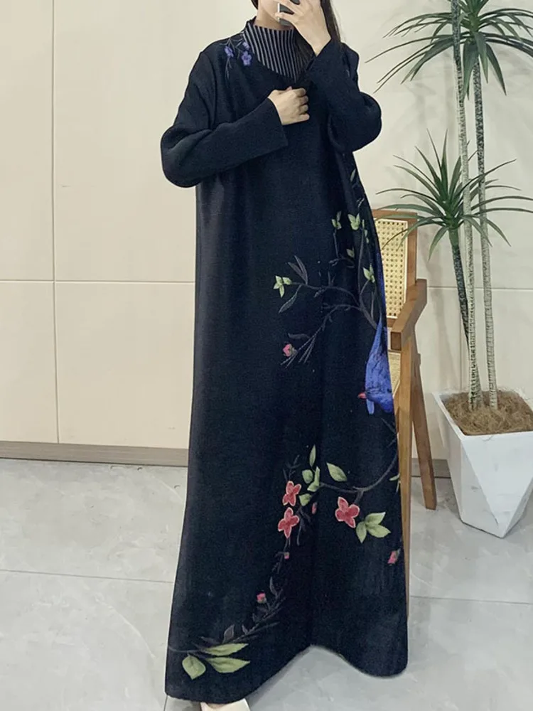 LANMREM Pleated Flower Print Black Coat With Round Neck Long Sleeved Cape Women\'s Fashion Clothing 2024 Autumn New 2DA7602