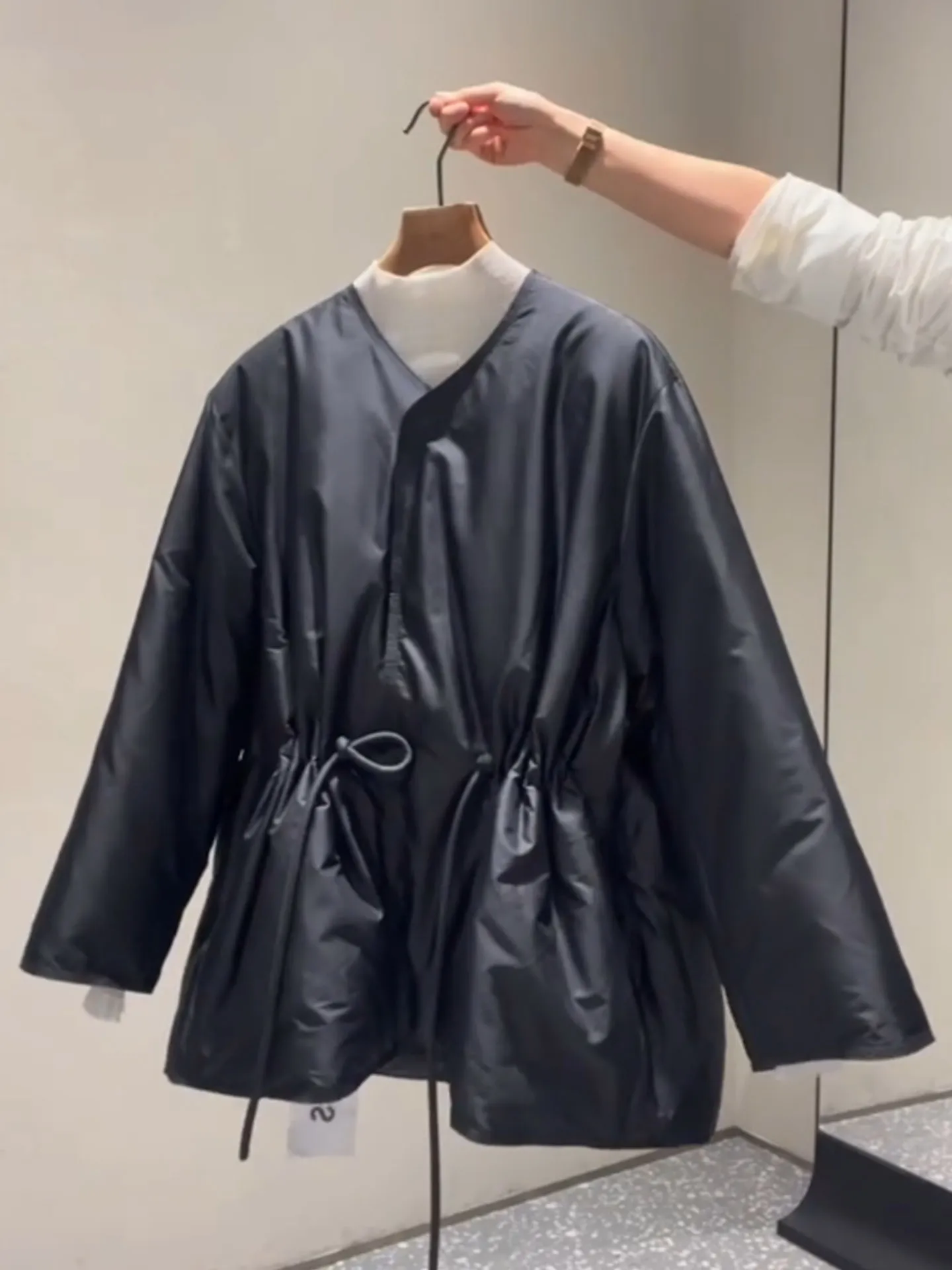 Ele Bla mittellange Daunen-Oberbekleidung für Damen, Jaet 2025, Winter, neue SLE-DString-Taille, lockere, vielseitige, warme Oberbekleidung