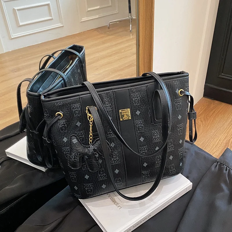Cartoon Bear Print Tote Shoulder Bag For Women With Bow Pendant Large Capacity Work Shopping Top‑Handle Bag Casual Daily Ladies