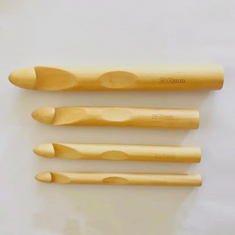 

Huge Knitting Needles Wood Bamboo Crochet Hooks for Chunky Yarn - Sizes 15mm, 20mm, 25mm, 30mm