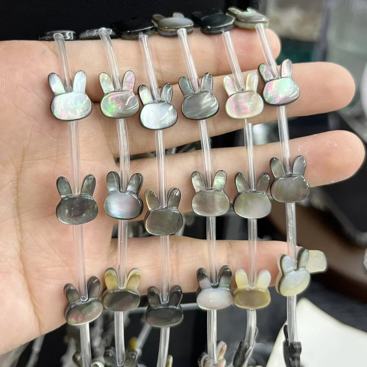 

7x9mm Cute Natural Freshwater Shell Rabbit Head Bead Black White Jewelry Making DIY Necklace Bracelet Earrings Accessory Wedding