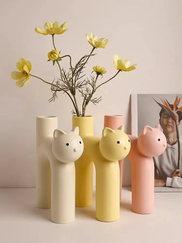 Ceramic Flower Vase Cute Tubular Kawaii Cat Vase Room Home Desktop Decoration Art Ornament Gift Flowerpot Vase Decor