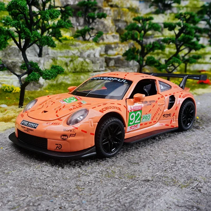 1:32 Porsche 911 RSR coche de carreras simulación Diecast Metal aleación modelo coche sonido luz tirar hacia atrás colección niños juguetes regalos A40 Min