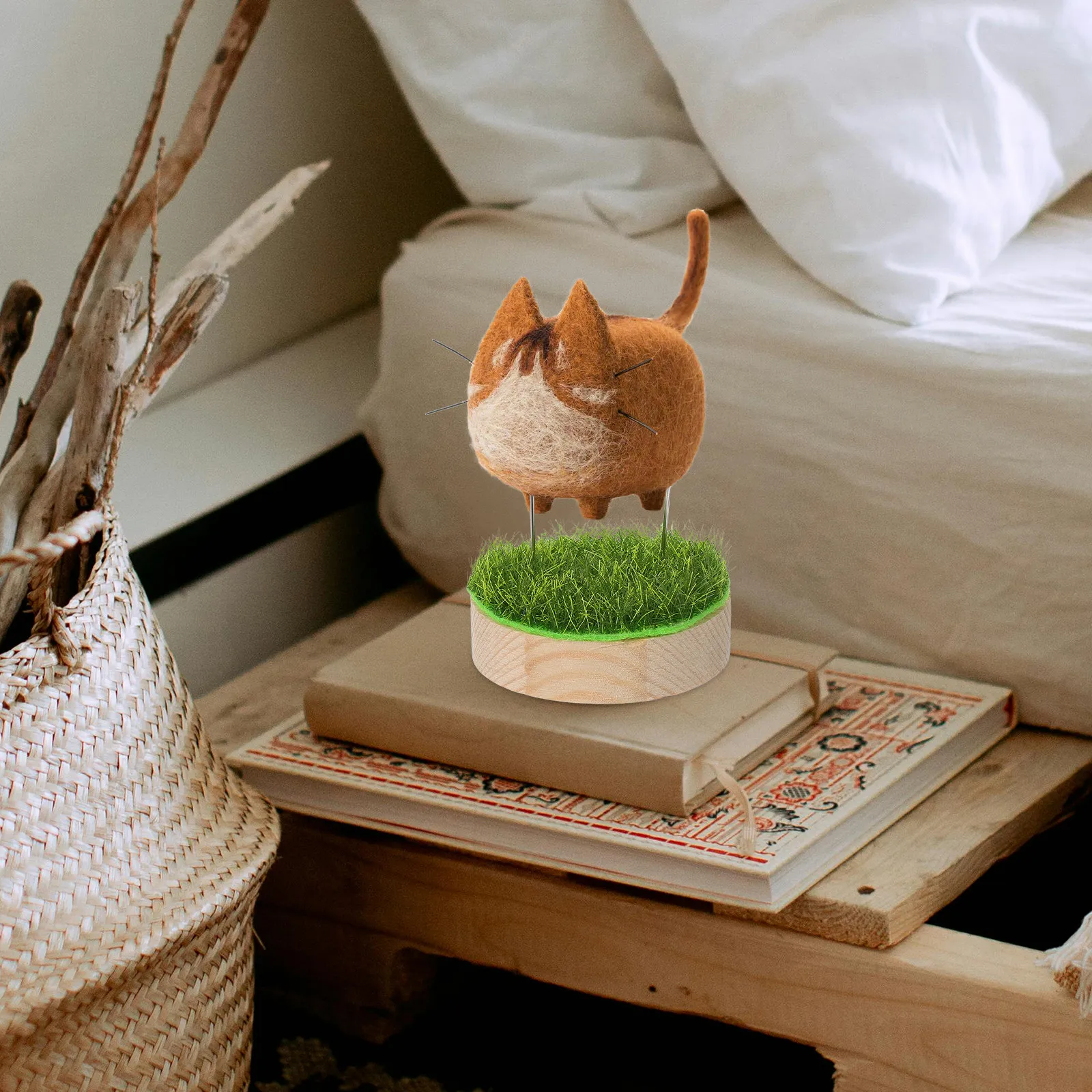 

1Set Felt Animal Stand Wood Base Needle Felting Display Holder Small Stable Support for Felt Figures Desktop Display Rack