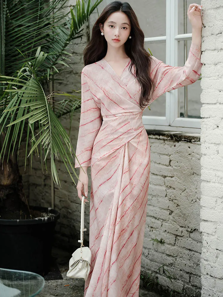 

Осень-зима, розовое полосатое плиссированное облегающее длинное платье, женское элегантное бандажное платье с бантом, 2025 корейская мода, вечерние платья