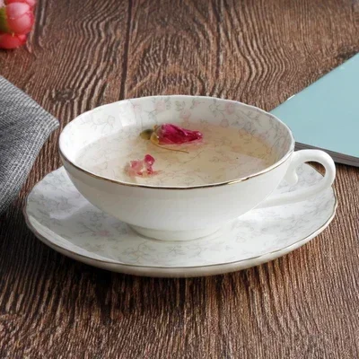 Ins Hot Luxury Bone China Coffee Cup with Plate British Tea Set with Flower Pattern European Korean Chinese Style 150ml