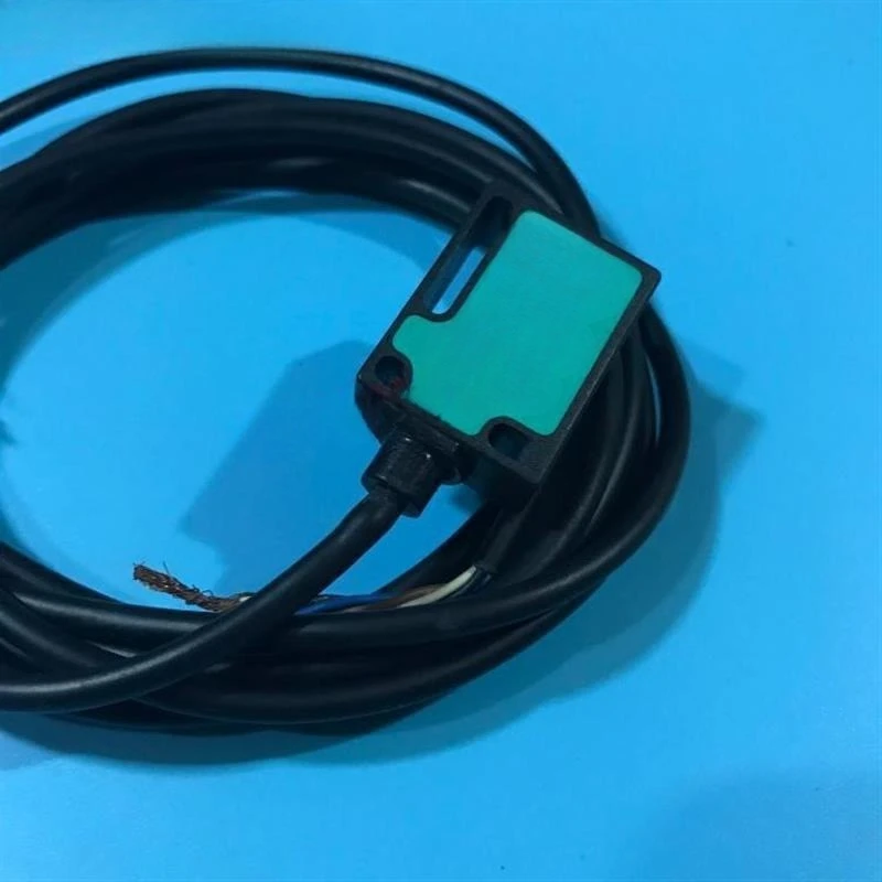 ML8-55-3704-103 Pho…