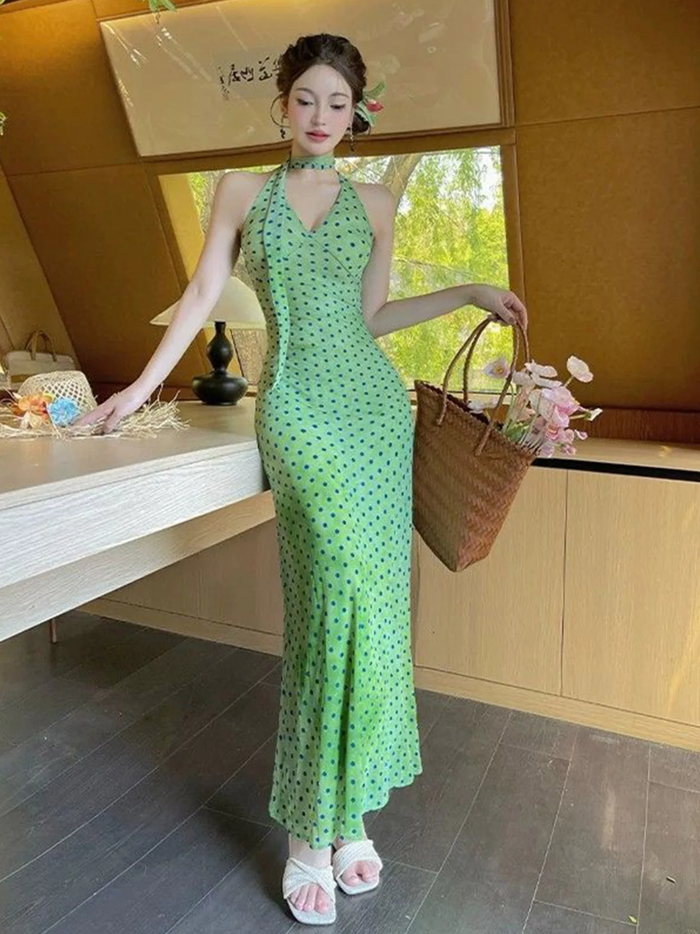 

Design Sensation Slim Fit Long Dress Summer New Style High Waist Slimming Polka Dot Neck Hanging Dress French Style Casual Wear