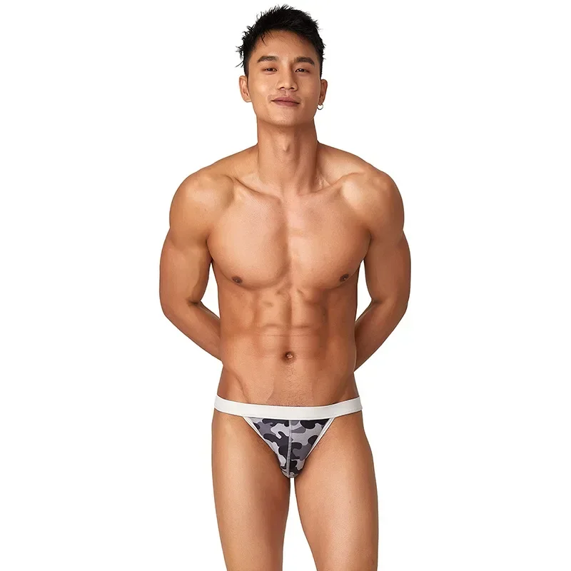 ملابس داخلية قصيرة مثيرة للرجال مريحة ومرنة ونحيفة ومريحة سراويل رياضية للشباب بخصر منخفض وحقيبة محدبة على شكل حرف U وشوكة عالية مانكيني