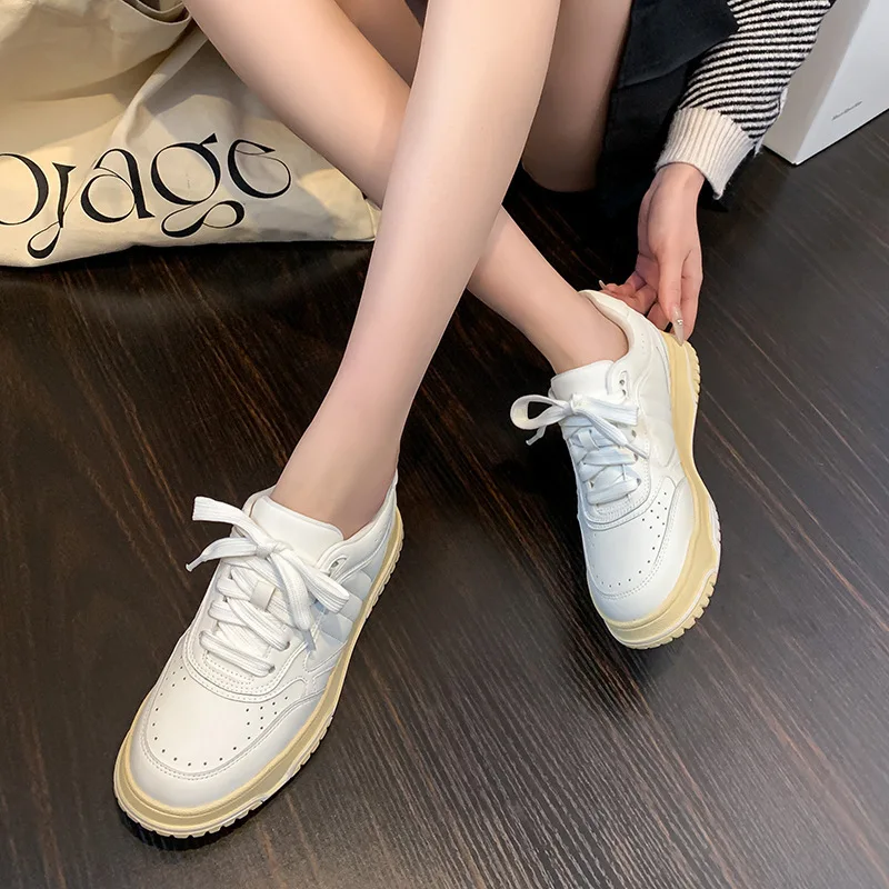 Explosive Platform Small White Flat Shoes Women 2024 New Spring Lace-up Retro Sports Casual Shoes Women All Match Board Shoes