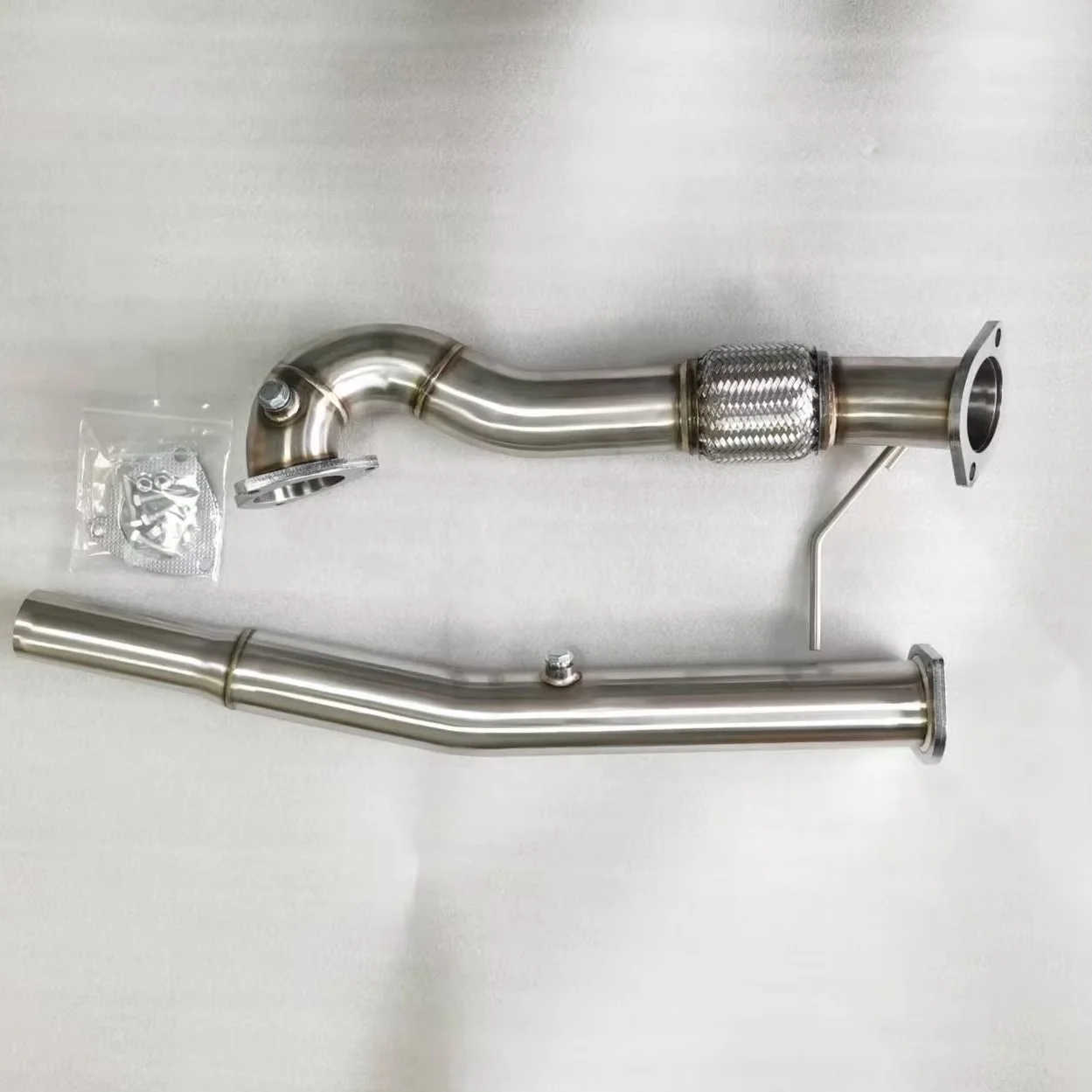 

Stainless Downpipe Pipe for a UDI A3 S3 TT SEAT LEON CUPRA R 1.8T