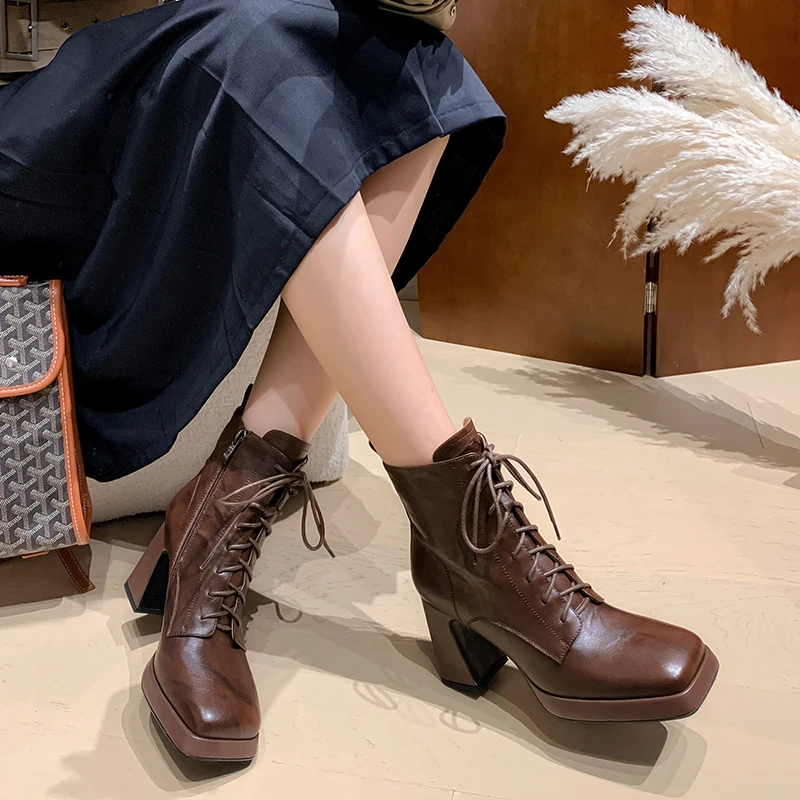 

Autumn New Square Toe Split Leather Short Boots New Women Cross Tied Brown 8.5CM Block Heels Waterproof Women Ankle Boots 34-39