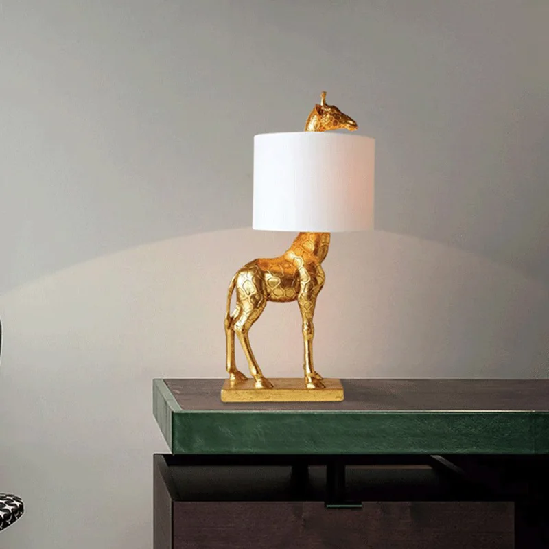 Giraffe Resin Table Lamp Decorative Night Light for Living Room Study Bedroom Bedside Ambient Lighting