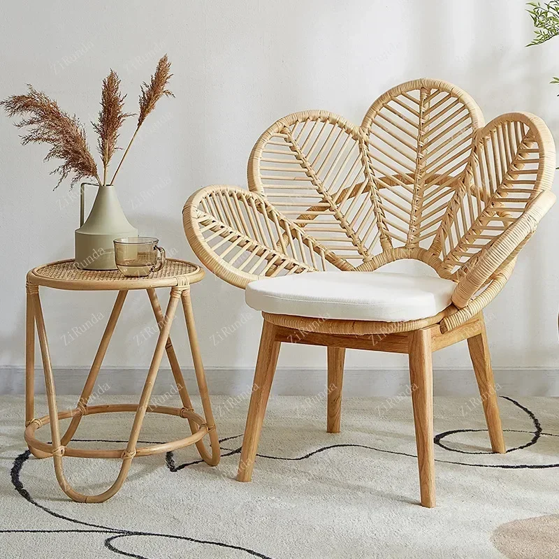 ~L Luxury Chairs for Living Room Peacock Armchair Design Rattan Nordic Modern Comfortable Mobile Elegant Furniture Decoration