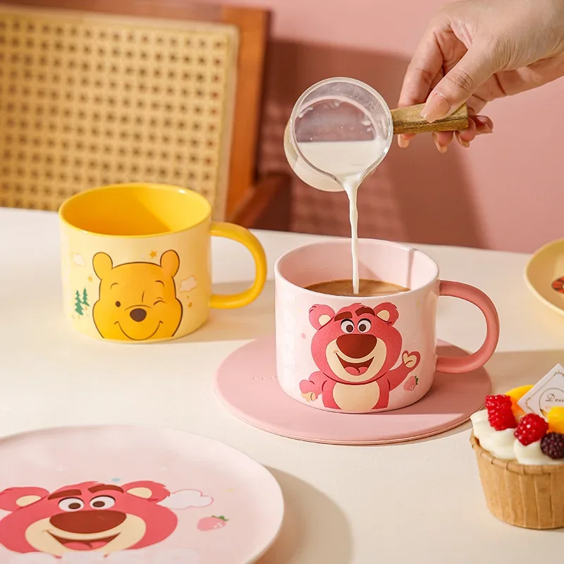 Disney Cartoon Fun Strawberry Bear One-person Ceramic Cartoon Tableware Set Color Box with Bowls and Plate Souvenirs