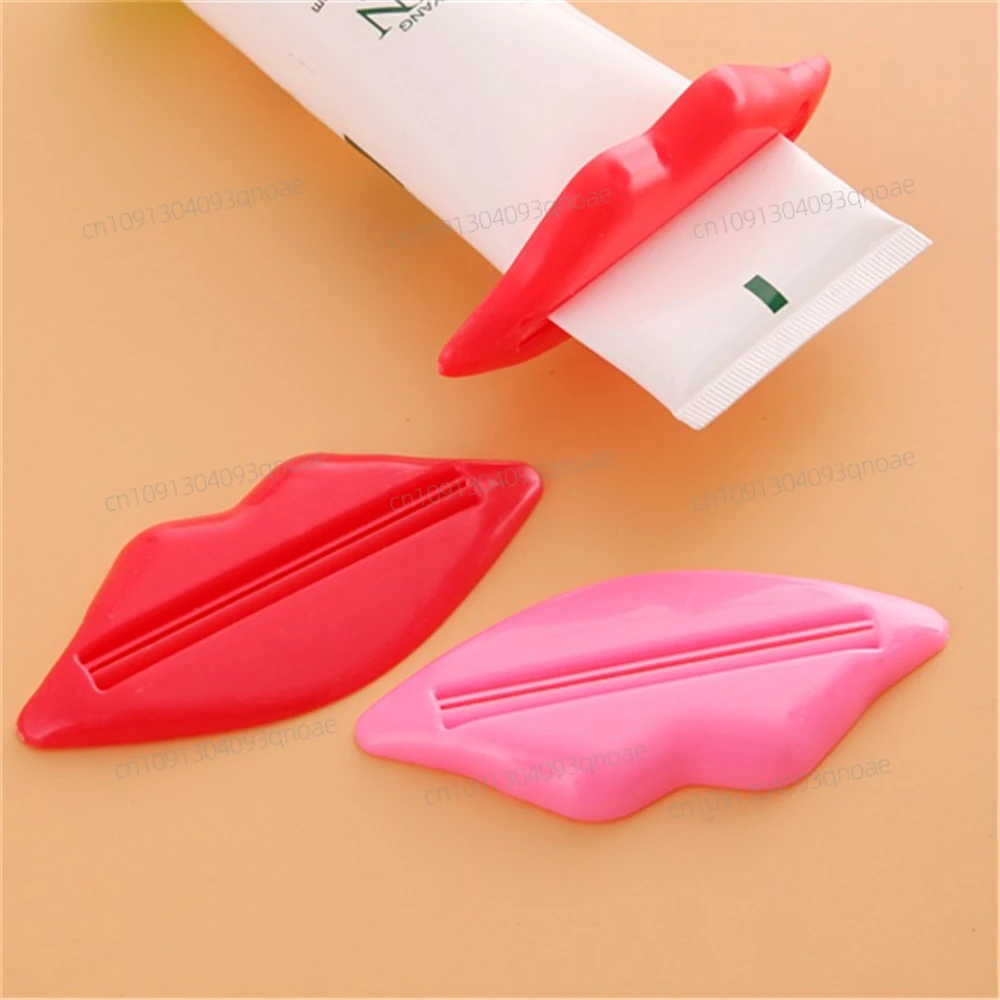 

95pcs Lips Plastic Toothpaste Squeezer