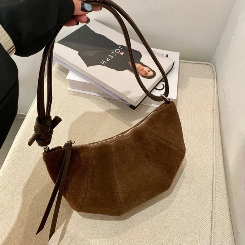 Mulheres nova moda nubuck couro vintage mini chifre de boi casual crossbody saco elegante hobos bolsa ombro saco peito escritório diário