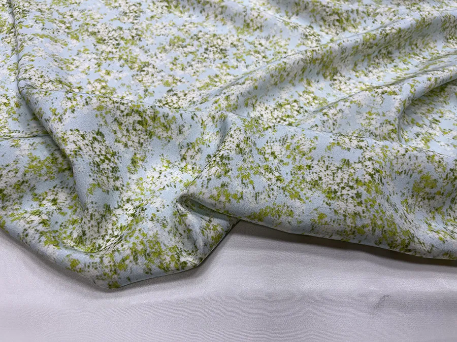 Designer Cloth 30 Momme Elastic Silk Clothing Fabric Blue Background White Green Inkjet Silk Fabric DIY