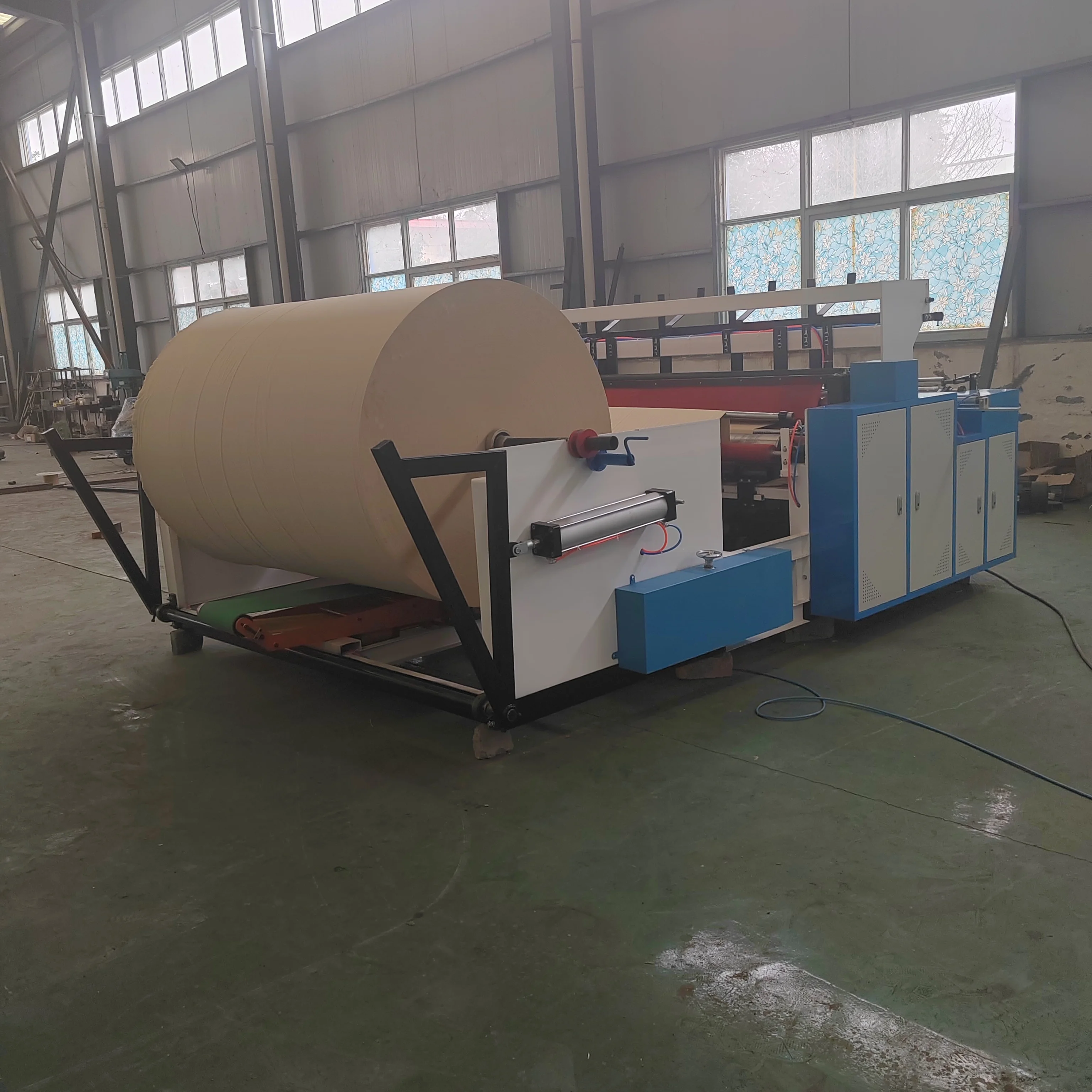 Toilet Paper Processing Machine, Small Rewinder & Paper Tube Former for Hand Towel Line