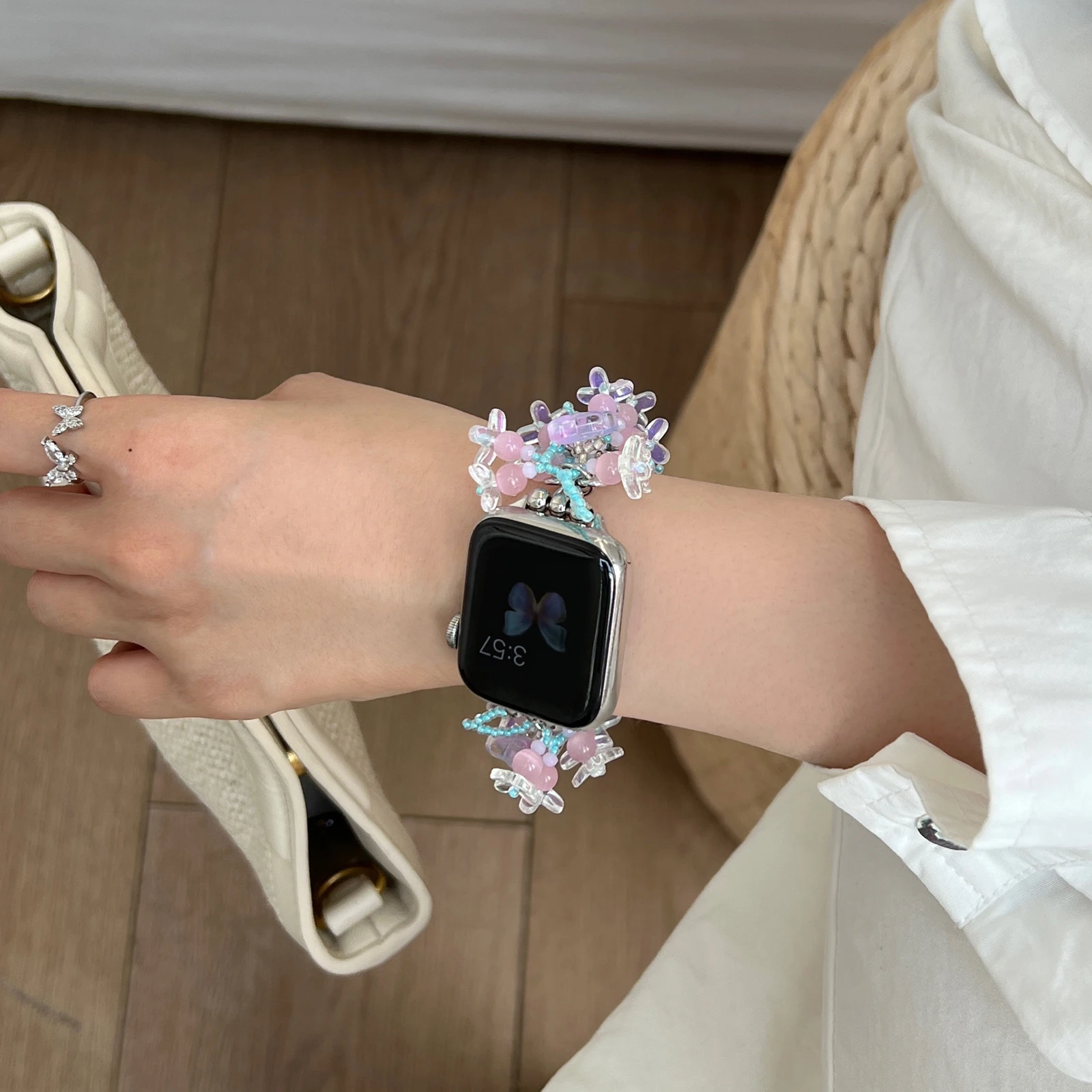 Correa de Metal para Apple Watch Band, pulsera de cuentas de arroz dulce para niñas, Iwatch98765SE Ultra40 41 44 45mm, muñeca ajustable de resina para mujer