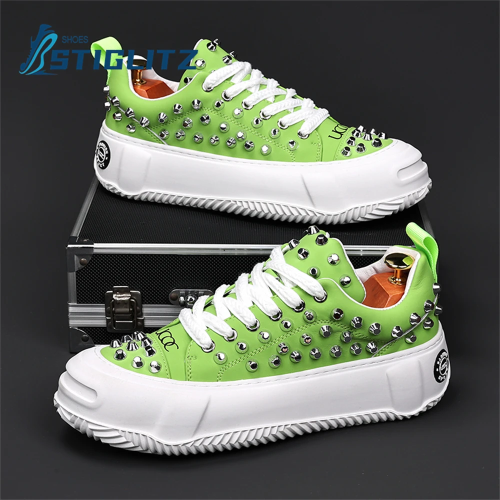 New Solid Metal Stud Thick Soles Sneakers for Men Design Sense Slight Luxury Men's Single Shoes Men's Stylish Flats Casual Shoes