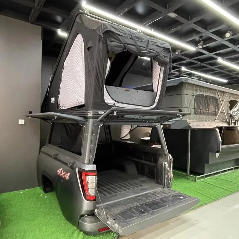 Customized Waterproof Hard Shell Rooftop Tent with Awning Pop Up Tents for Tent Camping, Off Road Camper Trailers Accessories