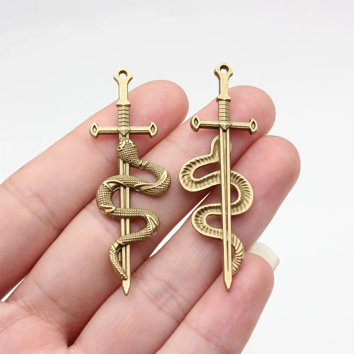 WYSIWYG 10pcs 54x17mm 2 Colors Acgn Cosplay Sword, Gun, Sword And Halberd Charms Snake-Shaped Sword Charms Pendant