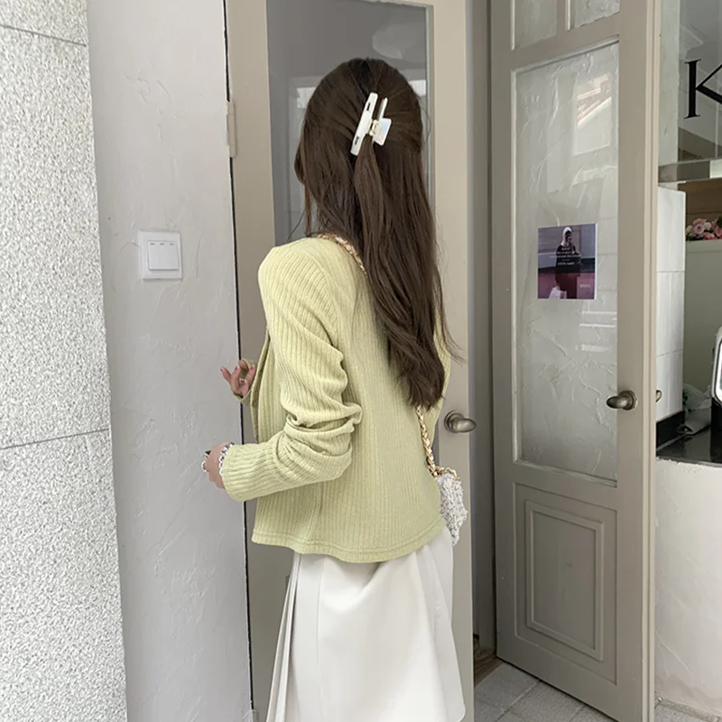 Basic Solid Color V-neck Knitted Cardigan Korean Version All-match Loose Short Cardigan Long-sleeved  New Women's Clothing