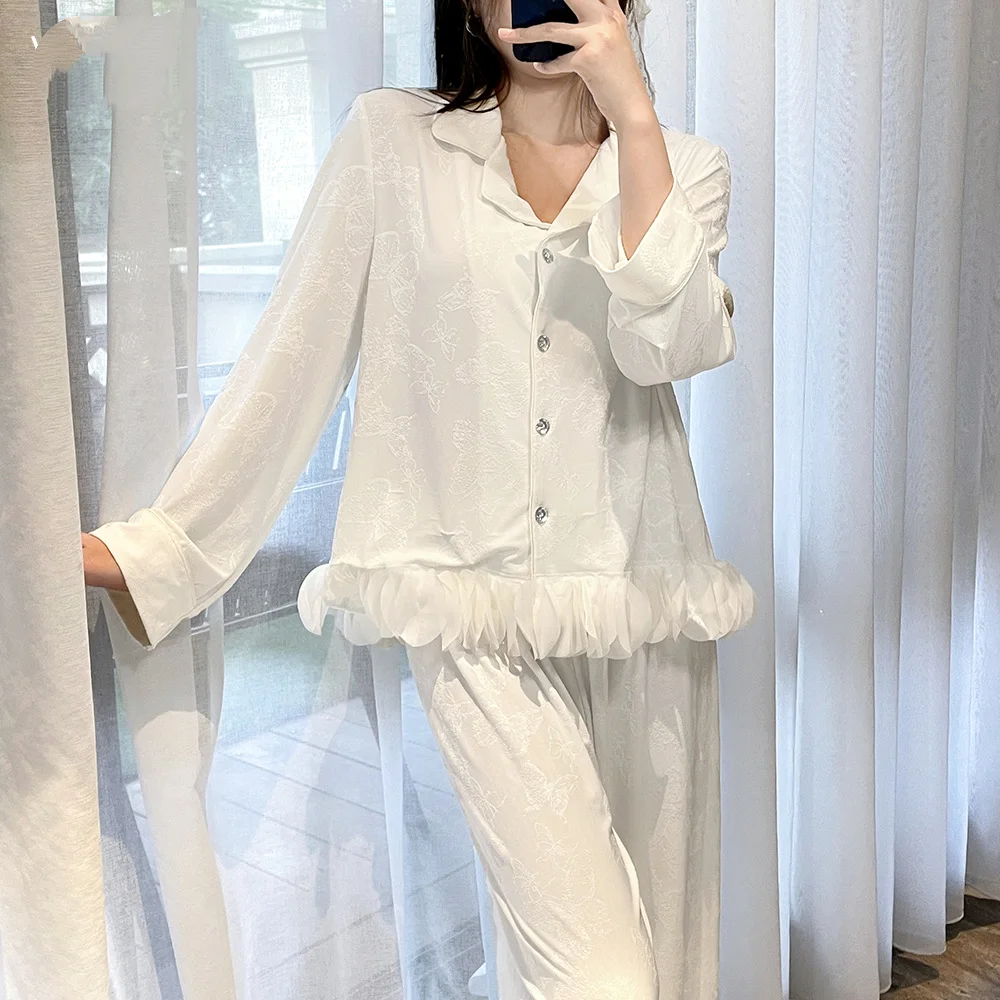 بيجامات نسائية فرنسية دافئة لخريف وشتاء 2025 طقم ملابس منزلية جديدة على طراز الأميرة اللطيفة بيجامات مريحة مطبوعة على شكل فراشة #3