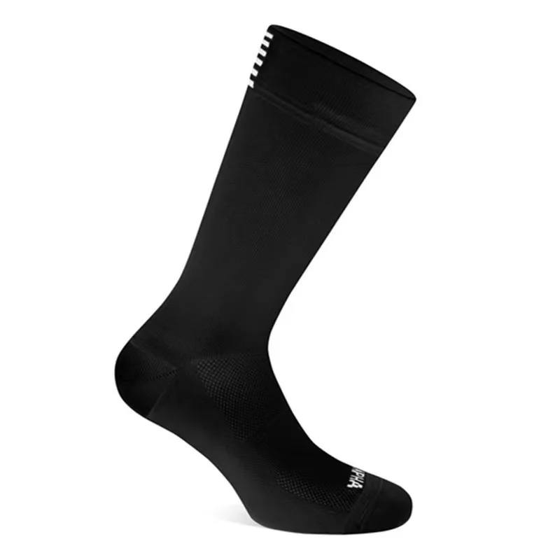 A Pair Of Men's Solid Colour Knitted Riding Socks, Comfy Breathable Sweat Absorbing Soft & Elastic Socks, Spring & Summer