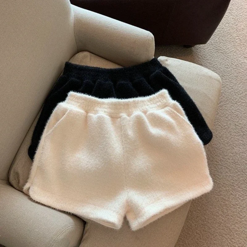 Solid Shorts Women Autumn Winter Soft All-match Side Slit Thicker Elastic Pocket High Waist Plush Warm Simple Office Lady