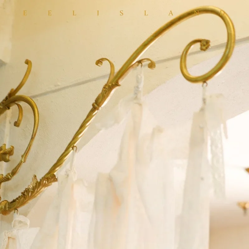 Brass Vine Rotatable Multifunctional Bed Mantle Frame Curtain Shelf Bed Head Curtain Lace Decorative Bedroom Background