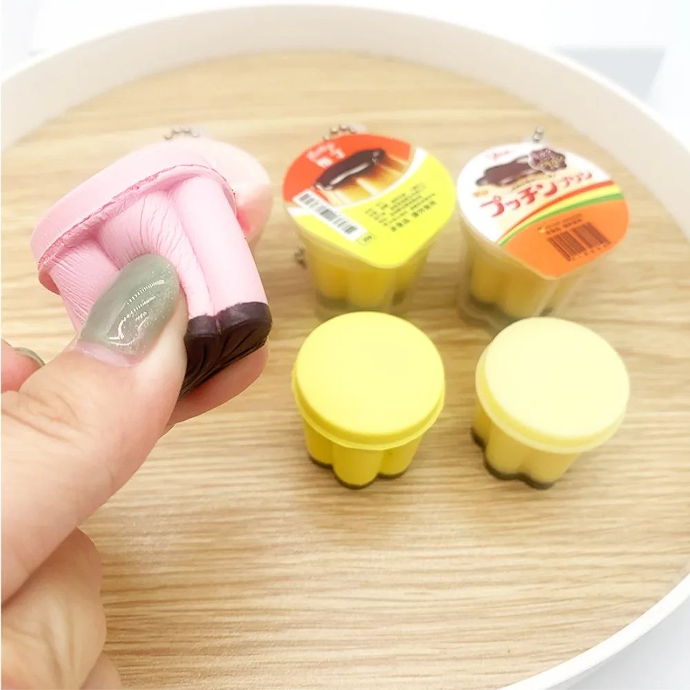 Squeeze Pudding Keychain Food Play Creative Miniature Pudding Keyring Jell-O Soft Slow Rebound Pinch Pendant Birthday