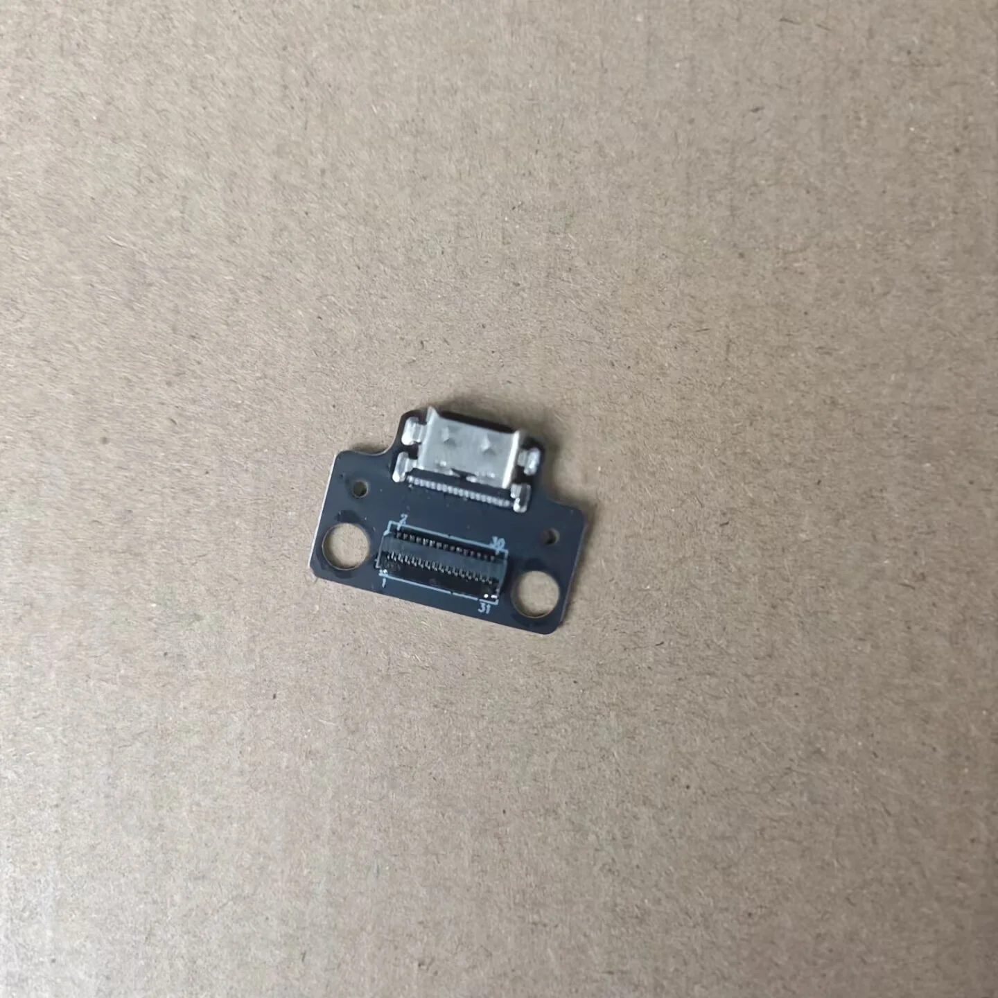 Nowe Części Wewnętrzne do Tabletu T30 A8 Typ C 220418 Płytka PCB USB 220418 Akcesoria Zamienne do Ładowarki — zdjęcie produktu 3