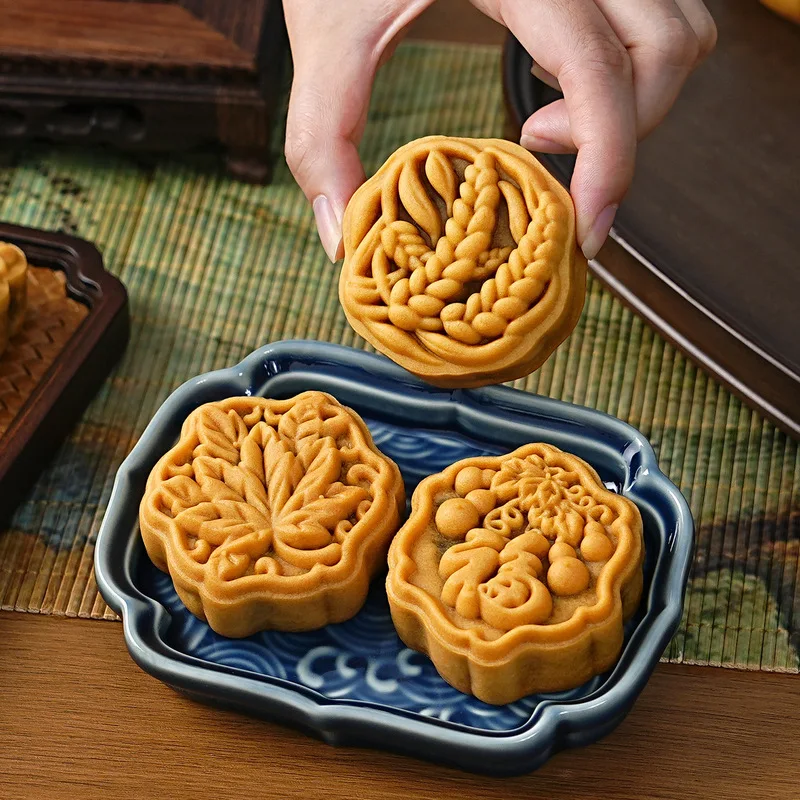 Maple Leaf Flower Mooncake Mold Chinese Traditional Style Hand Press Baking Tool for Pastry Making